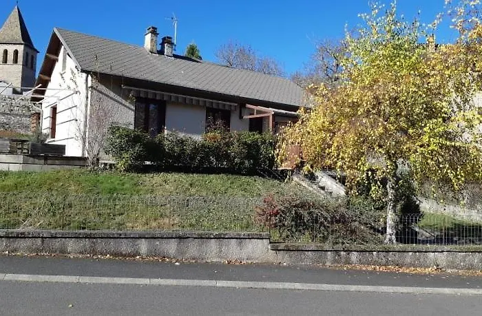 Beautiful Little House In Village בית נופש *